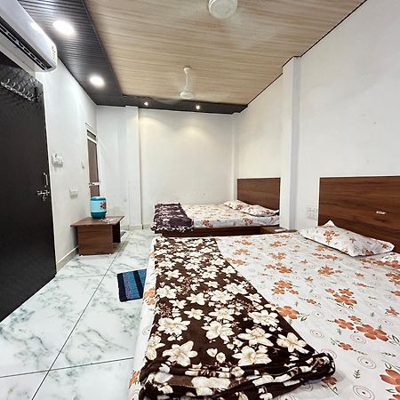 Hotel Shree Sidhi Vinayak Ujjain Esterno foto