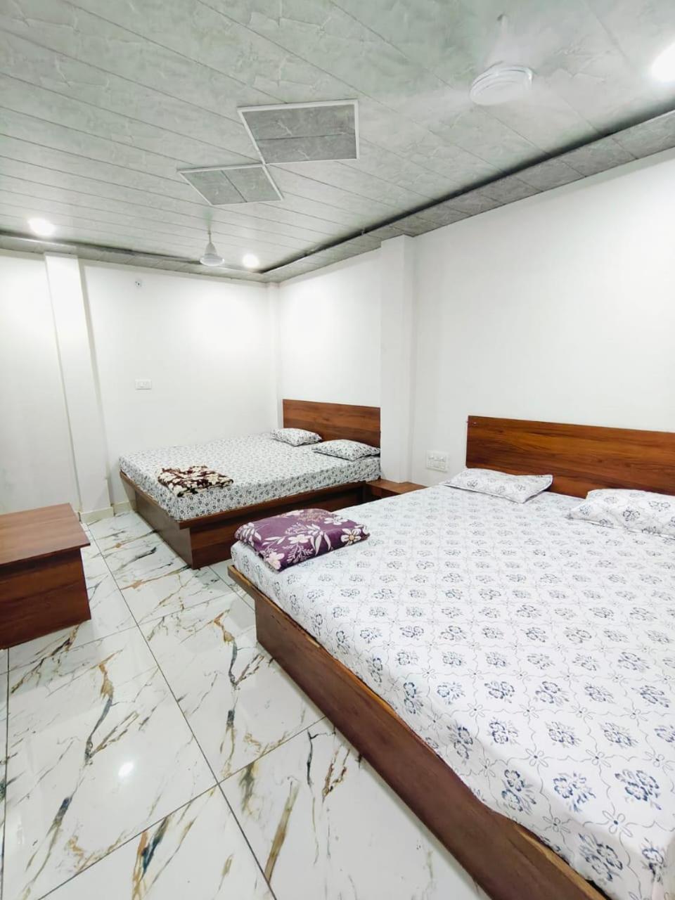 Hotel Shree Sidhi Vinayak Ujjain Esterno foto