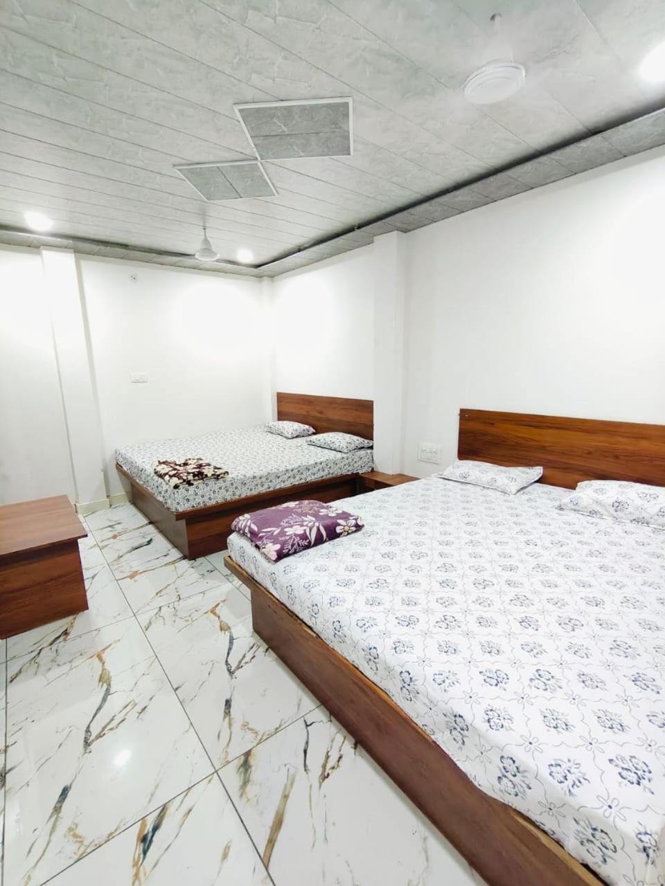 Hotel Shree Sidhi Vinayak Ujjain Esterno foto