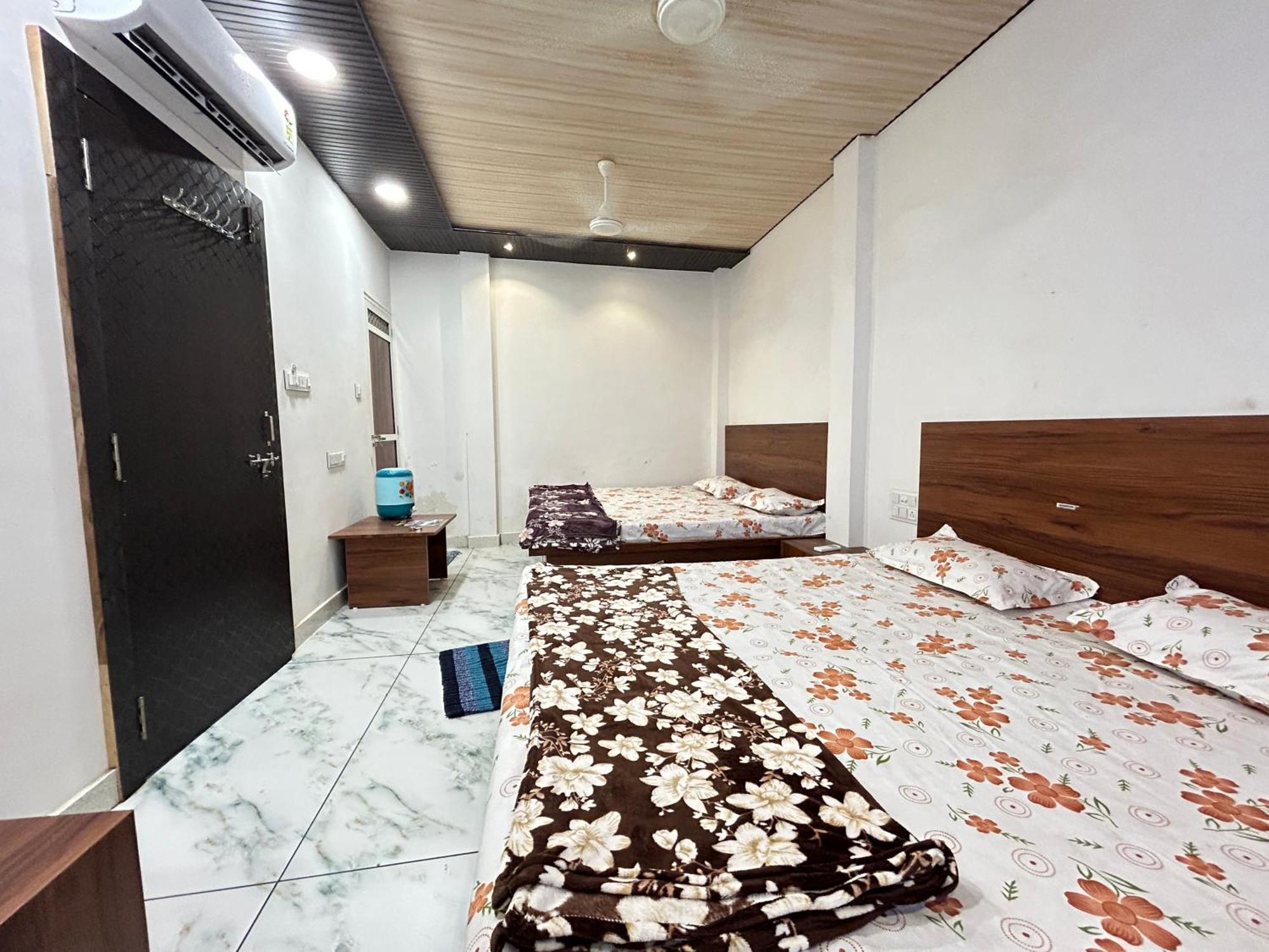 Hotel Shree Sidhi Vinayak Ujjain Esterno foto